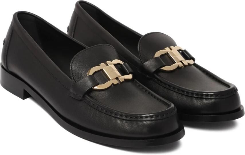 Salvatore Ferragamo Zwarte Mocassin met Gouden Ornament Black Dames
