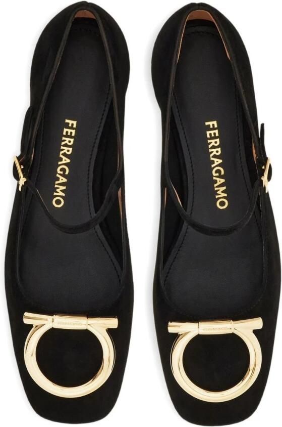 Ferragamo Zwarte platte schoenen zijde nylon