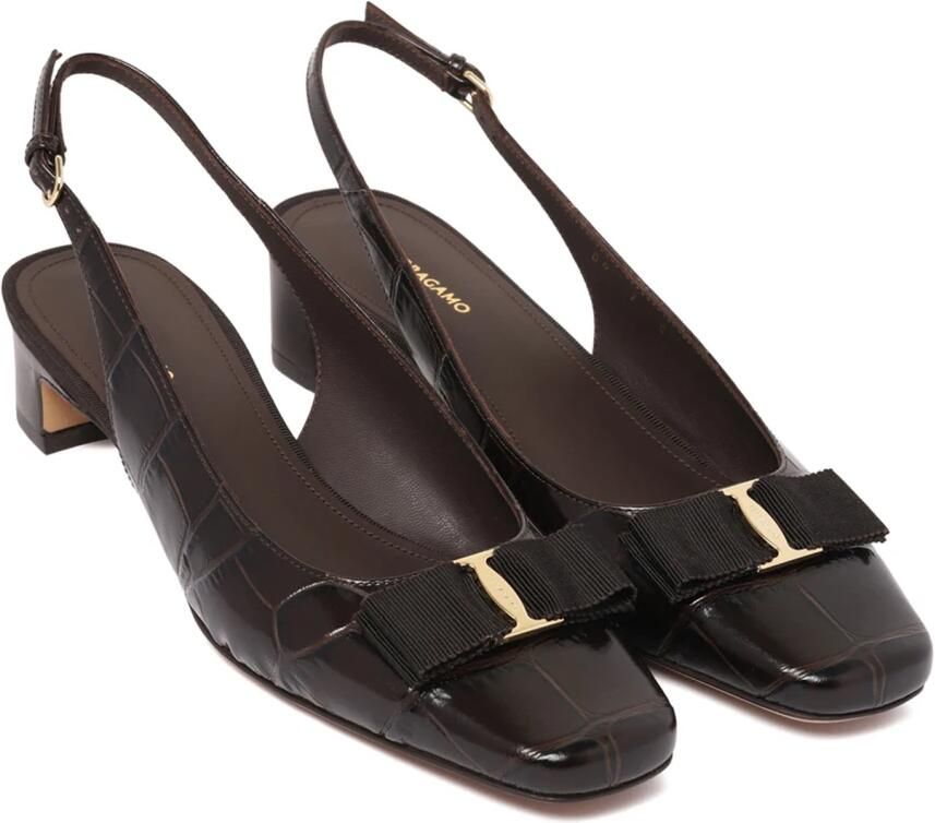 Salvatore Ferragamo Zwarte Slingback Schoenen met Strikdetails Brown Dames