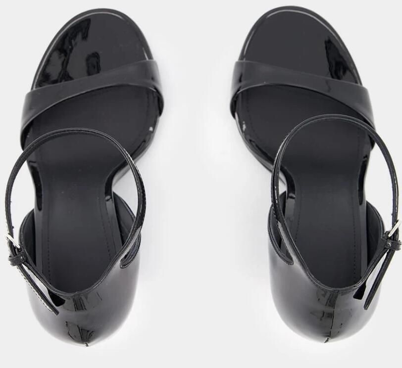 Ferragamo Zwarte Wedge Vidette Sandalen