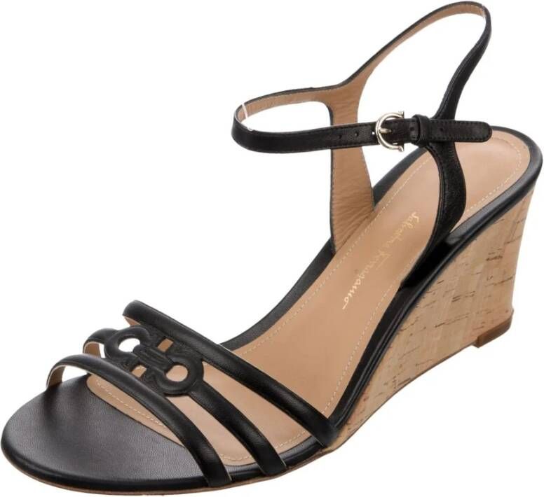 Ferragamo Fieri 70 C Sleehak Sandalen