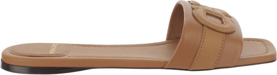 Salvatore Ferragamo Sandalen Leather Flat Sandals With Logo in bruin