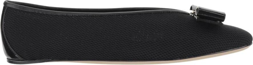 Salvatore Ferragamo Vara Bow Ballerinas in zwart