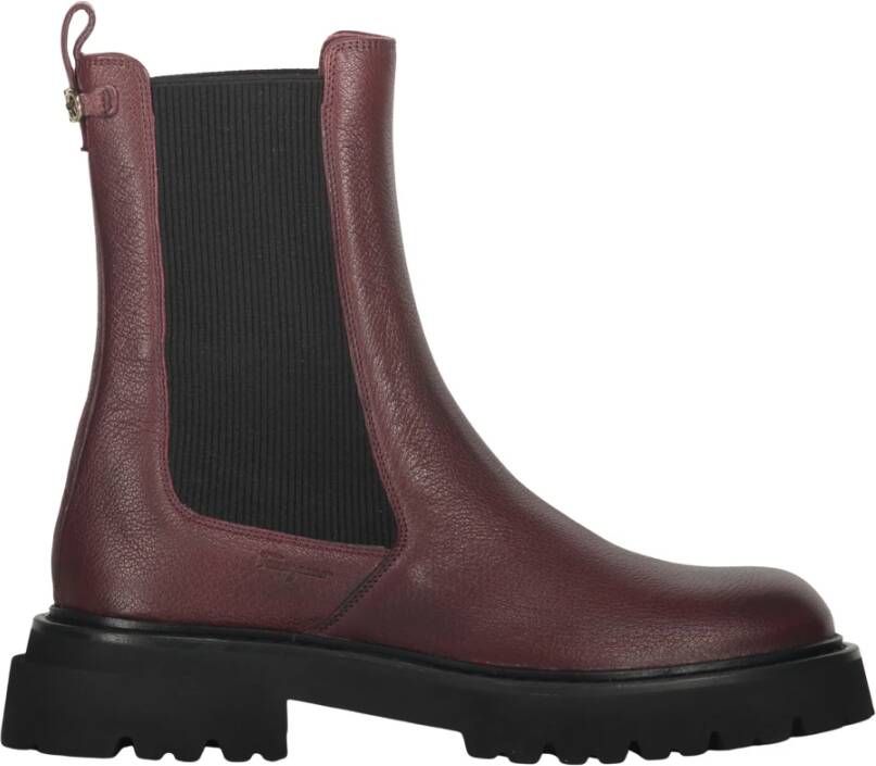 Ferragamo Puntige Neus Leren Enkellaarzen