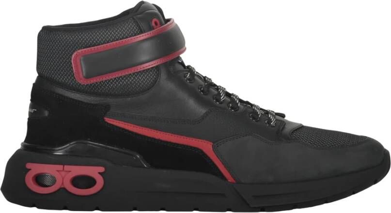Ferragamo Stijlvolle High-top Sneakers met Stoffen Inzetstukken