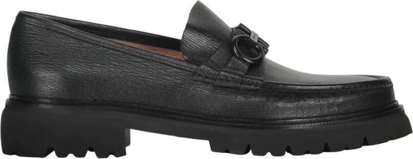 Ferragamo Stijlvolle leren loafers met metalen detail