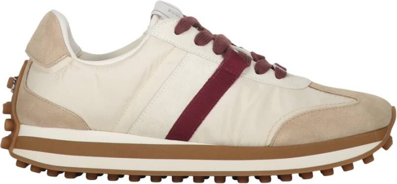 Ferragamo Suède lage sneakers met rubberen zool