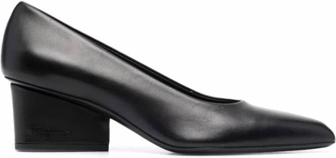 Ferragamo Viva 55mm Pumps met spitse neus