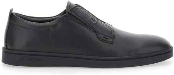 Ferragamo Zwarte platte schoenen Alfie