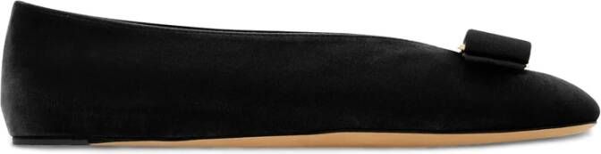 Ferragamo Zwarte Slip-On Schoenen met Strik