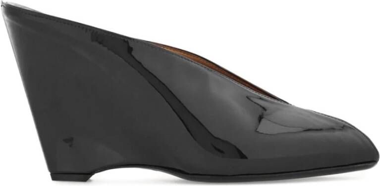 Ferragamo Zwarte Zijde & Nylon Platte Schoenen