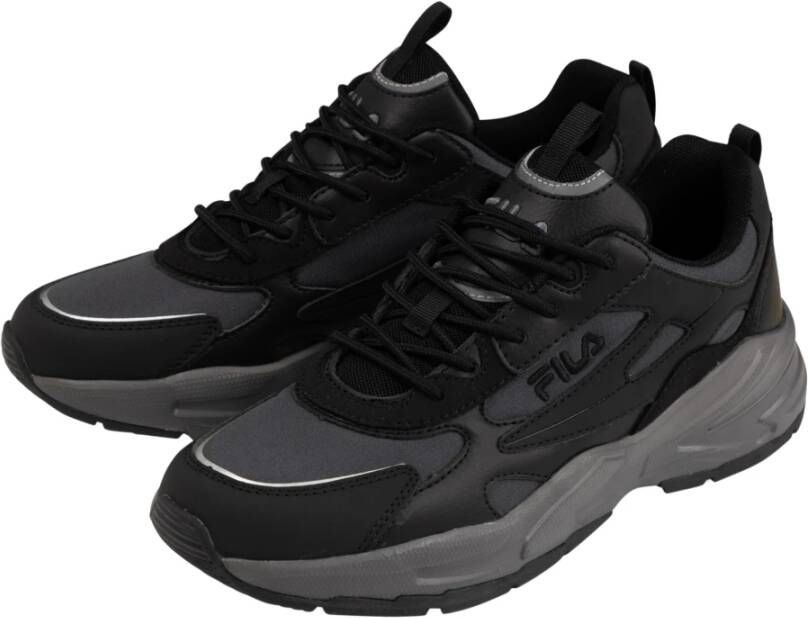Black sales fila trainers