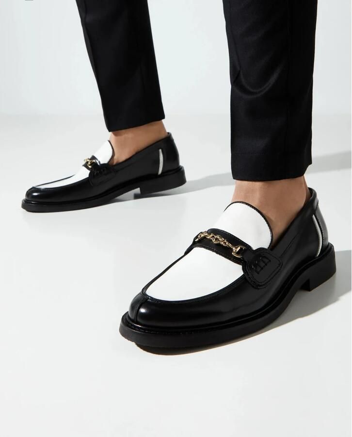 Filling Pieces Zwart-witte loafers met metalen details - Foto 2