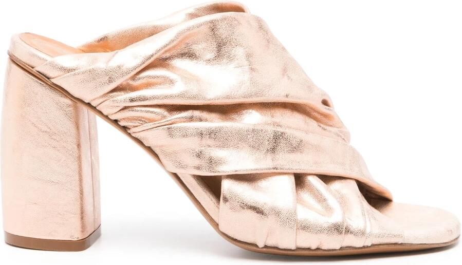 Forte Gelaagde Leren Sandalen met Gekruiste Bandjes en Hak