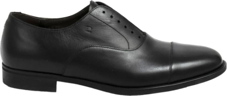 Fratelli Rossetti Stringata in pelle con taglio