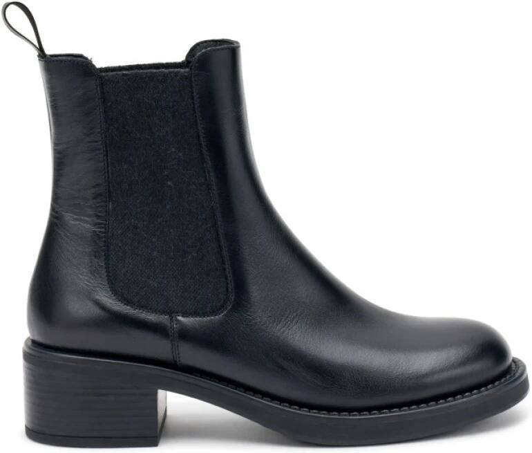 Frau Beatles Chelsea Boot