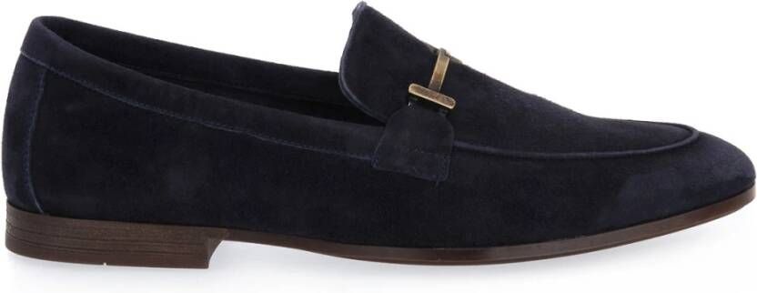 Frau Blauwe suède mocassin met metalen klem