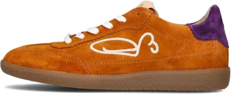 Fred de la Bretoniere Oranje Suède Lage Sneakers Pearl Sign Orange Dames