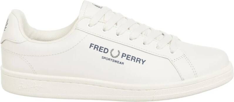 Fred Perry Eenvoudige B721 Sneakers met Vetersluiting