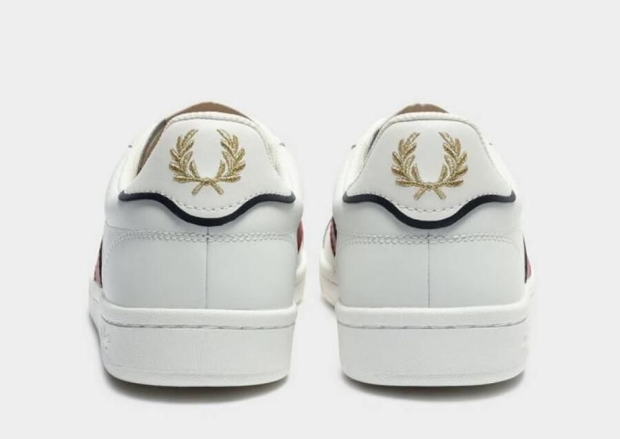 Fred Perry Leren Sneakers met Zijpanelen van Porselein