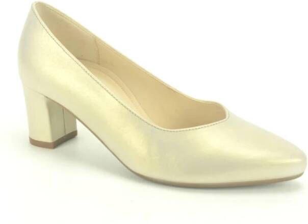 Gabor Beigeacre 5 cm Pumps Verhoog je stijl Beige Dames