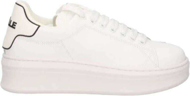 Gaëlle Paris Sportieve Witte Veterschoenen Logo Detail White Dames