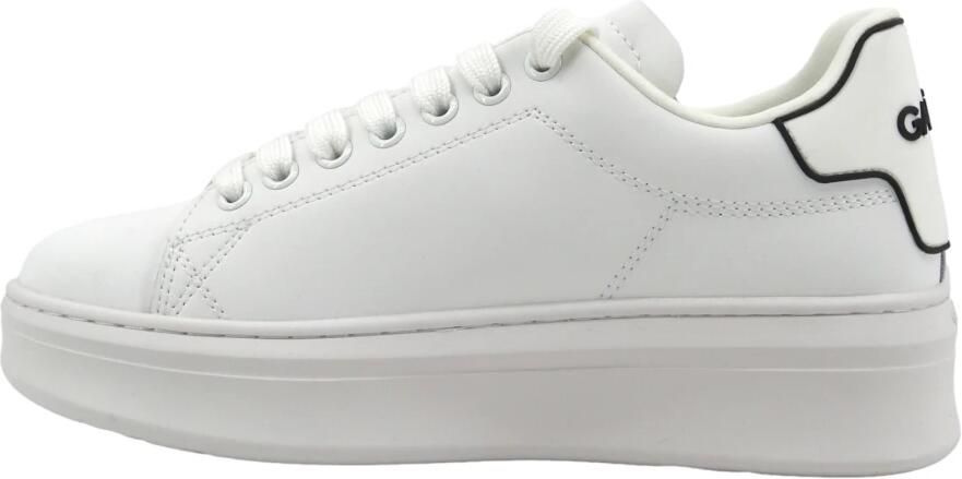 Gaëlle Paris Sneakers