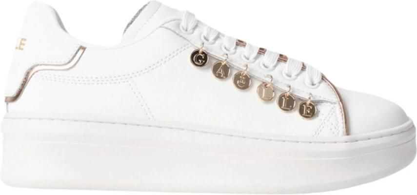 Gaëlle Paris Witte leren sneakers met gouden accenten - Foto 3