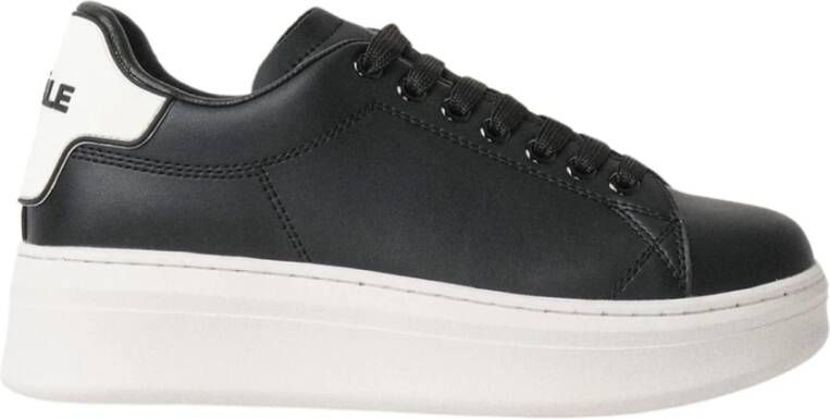 Gaëlle Paris Zwarte leren sneakers met rubberen patch