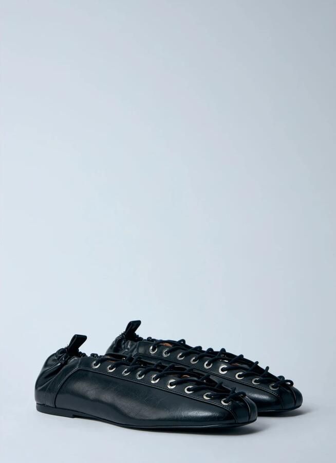 Ganni Zwarte veterschoenen met metalen oogjes