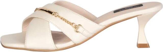 Gattinoni Witte sandalen met voorweefsel