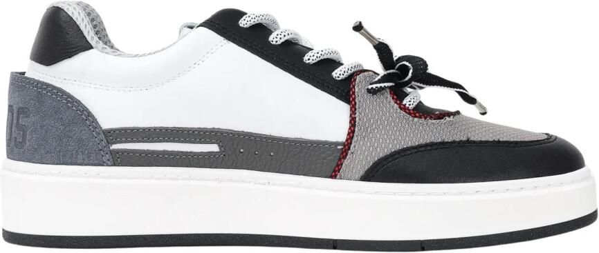 Gcds Moderne witte en zwarte sneakers