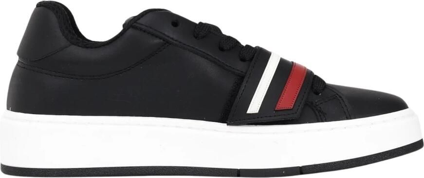 Gcds Moderne zwarte sneakers met witte zool