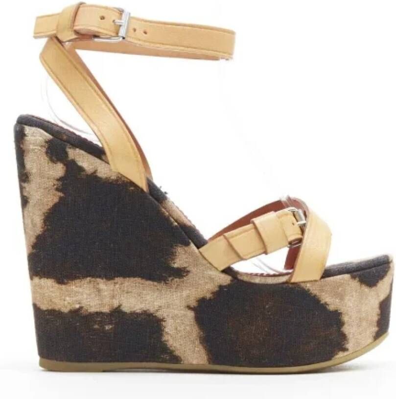 Giambattista Valli Pre-owned Fabric heels Brown Dames