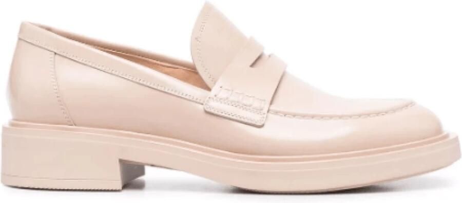 Gianvito Rossi Beige Leren Loafers met Chunky Zool