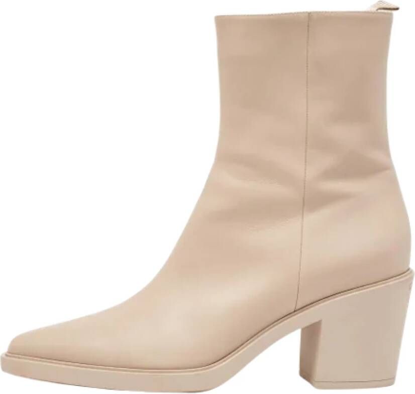 Gianvito Rossi Pre-owned Leather boots Beige Dames