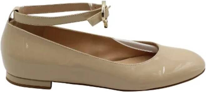 Gianvito Rossi Pre-owned Leather flats Beige Dames