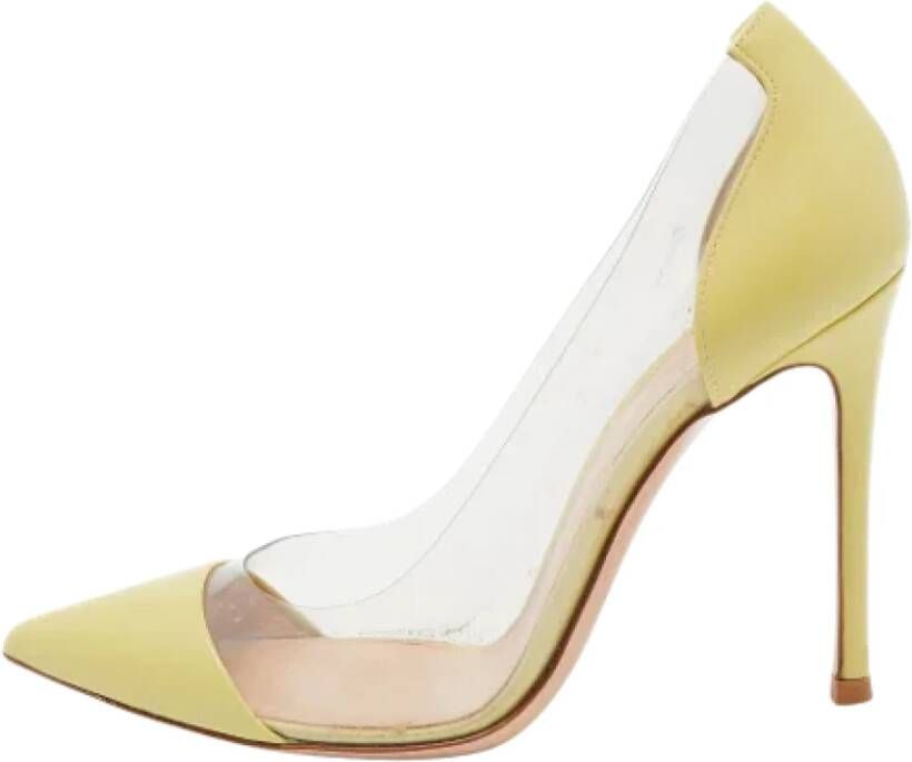 Gianvito Rossi Pre-owned Leather heels Yellow Dames