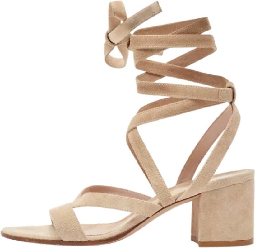 Gianvito Rossi Pre-owned Suede sandals Beige Dames