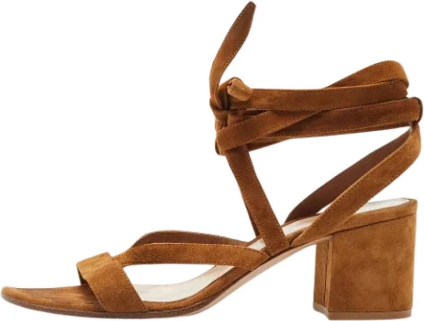 Gianvito Rossi Pre-owned Suede sandals Brown Dames