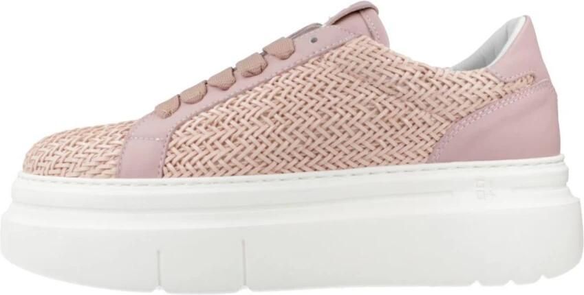 Gio + Sneakers ARIA50D