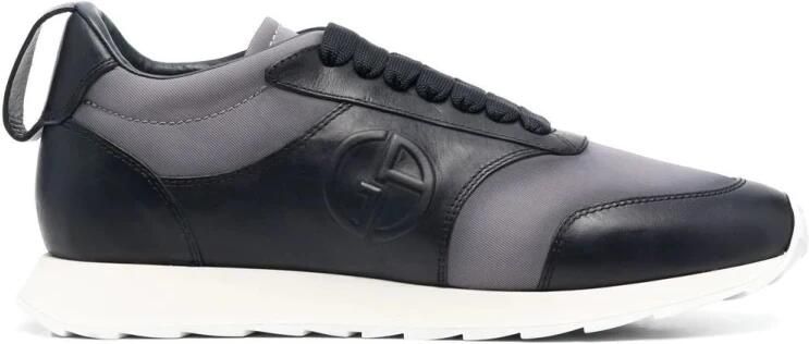 Giorgio Armani Blauwe Elegante Gesloten Platte Sneakers Sneaker
