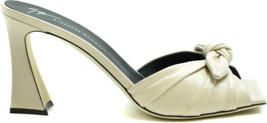 Giuseppe Zanotti Luxe Vanille Pumps Ss24