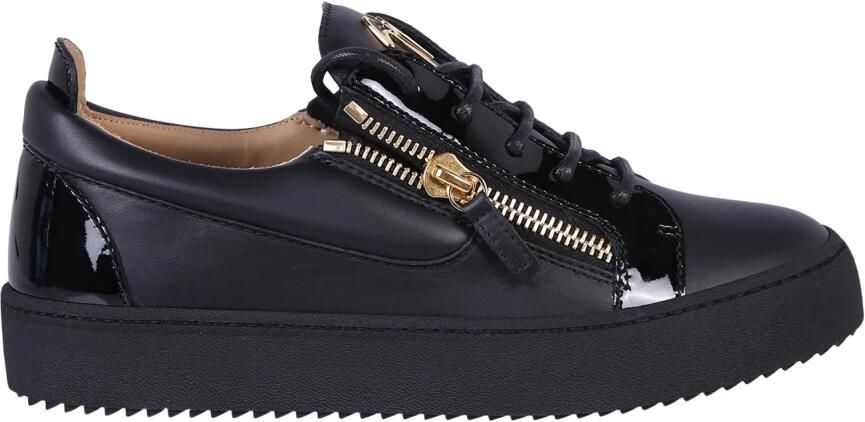 Giuseppe Zanotti Zwarte Sneakers met Gouden Details