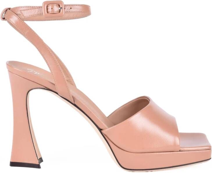Giuseppe Zanotti Lakleren Sandaal met Enkelband