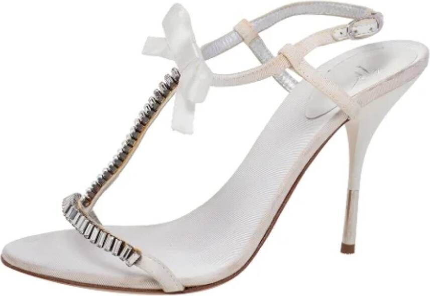 Giuseppe Zanotti Pre-owned Fabric sandals White Dames