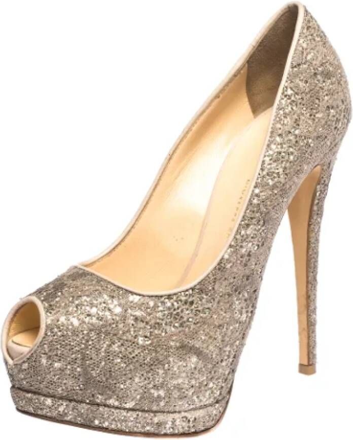 Giuseppe Zanotti Pre-owned Lace heels Beige Dames