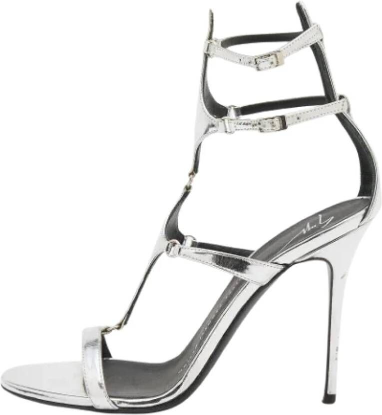 Giuseppe Zanotti Pre-owned Leather sandals Gray Dames