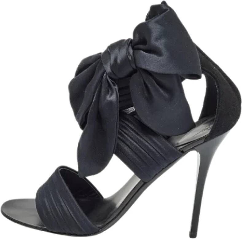 Giuseppe Zanotti Pre-owned Satin sandals Black Dames