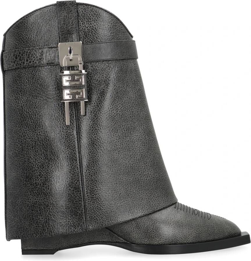 Givenchy Cow Leren Enkellaarzen met Hangslot